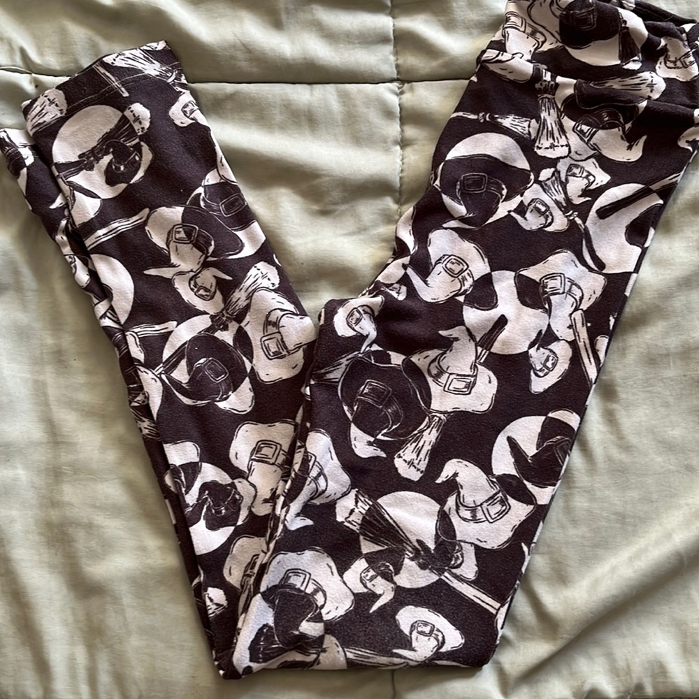 Kids witch hat leggings- LulaRoe